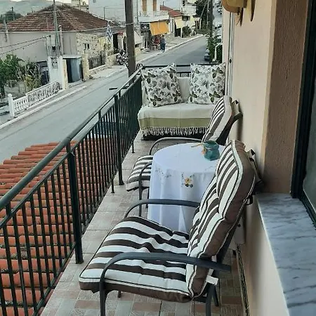 Holiday home Mama's House Nea Peramos *