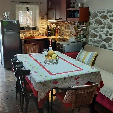 Mama's House Nea Peramos